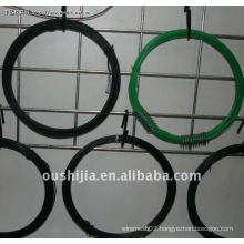 clothes hangers plastic-coated wire